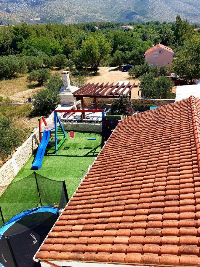 אורביץ Guesthouse Milijana מראה חיצוני תמונה