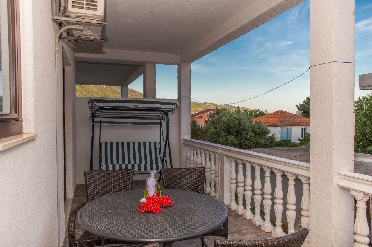 אורביץ Guesthouse Milijana מראה חיצוני תמונה