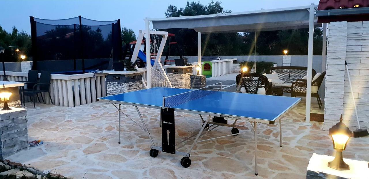 אורביץ Guesthouse Milijana מראה חיצוני תמונה